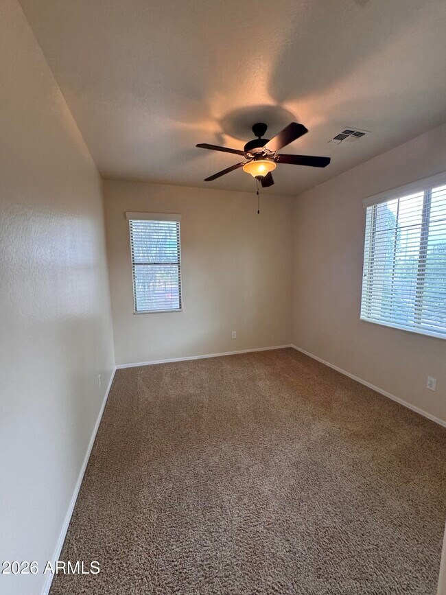 Building Photo - 3457 S Swan Dr