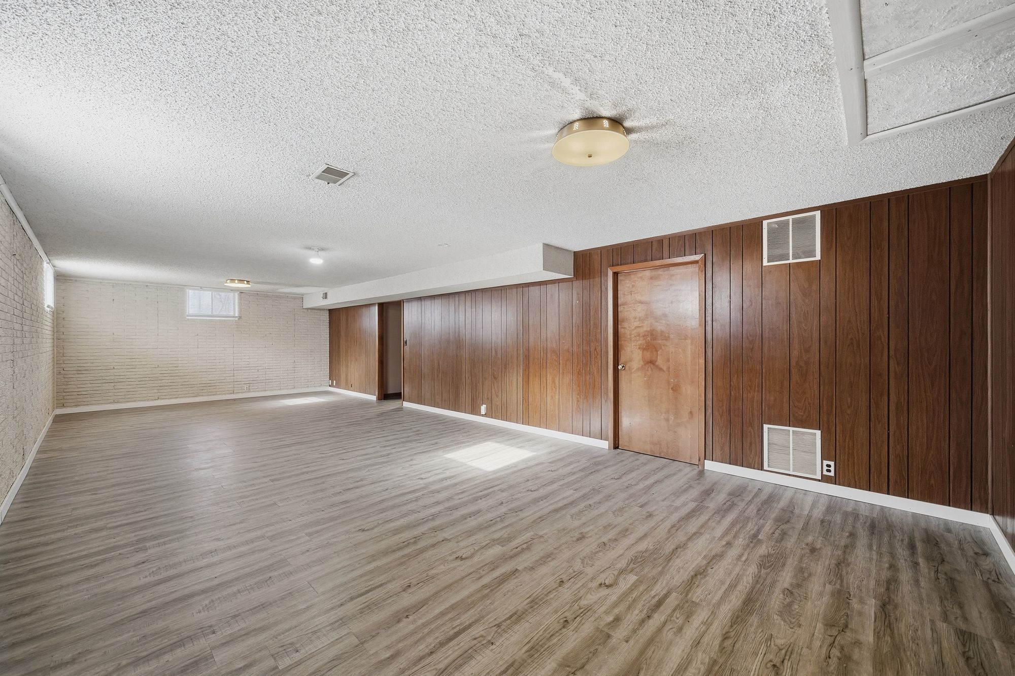 Building Photo - 2830 S 13th St