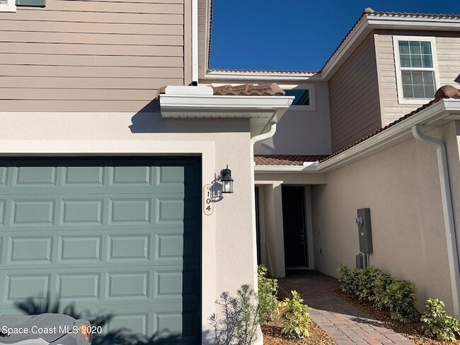 Building Photo - 1470 Isabella Dr