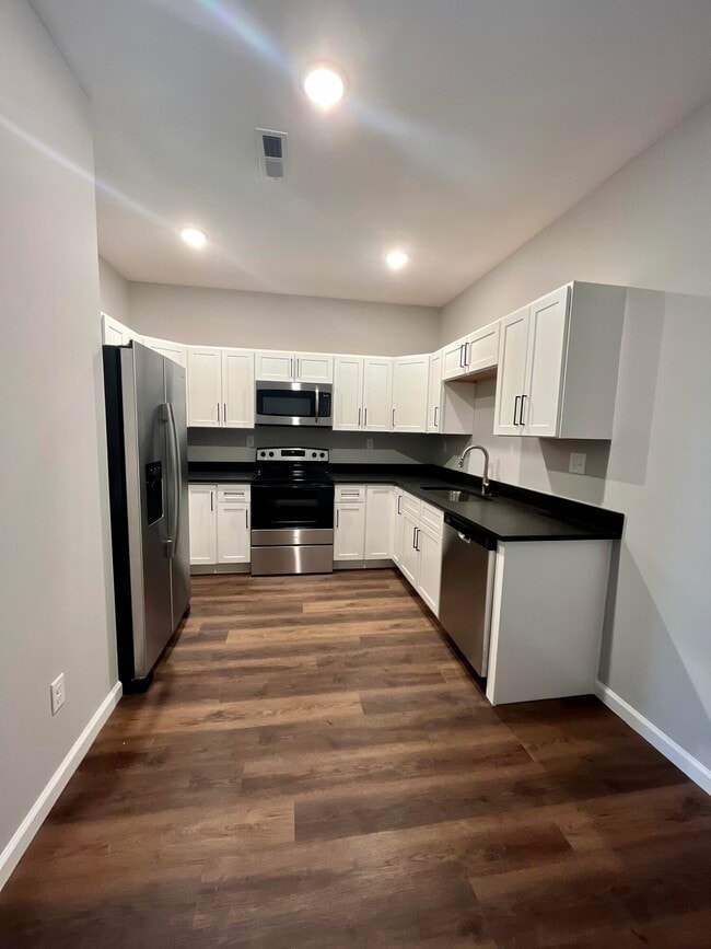 Building Photo - 103 Juniper Path