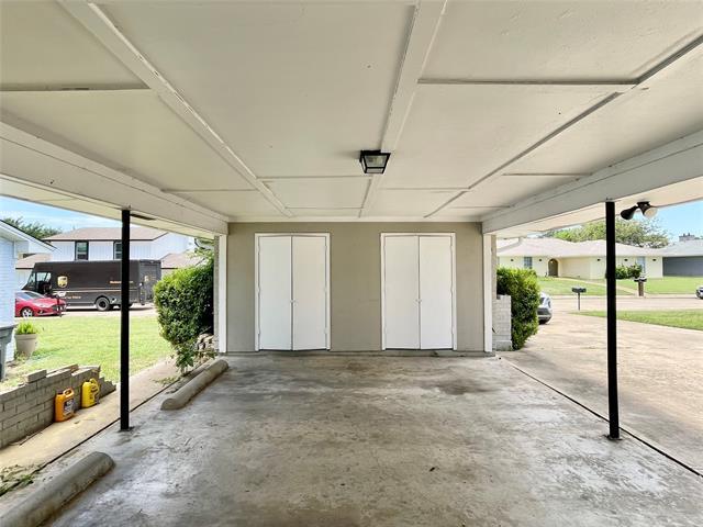 Building Photo - 15826 El Estado Dr
