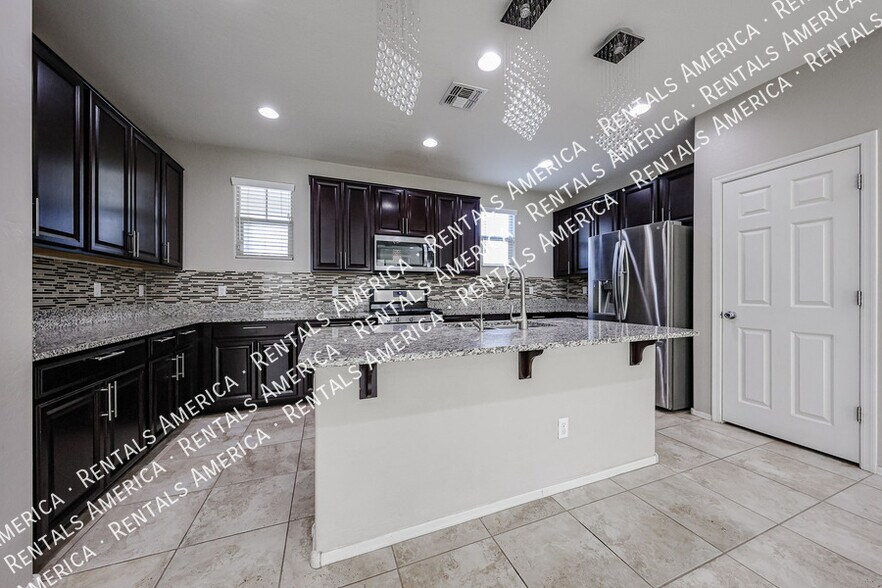 Building Photo - 270 N Scott Dr