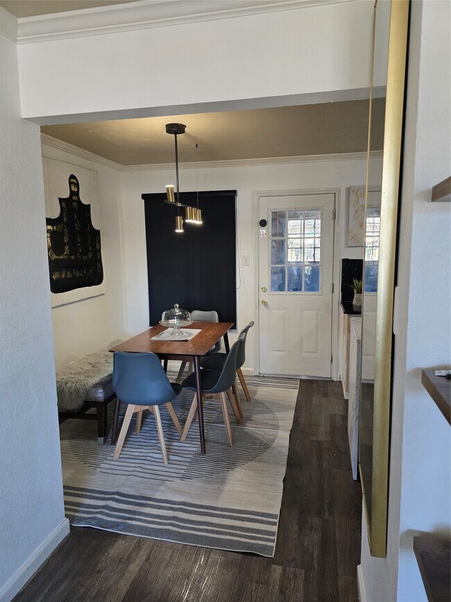 Building Photo - 6402 Frosty Brook Dr