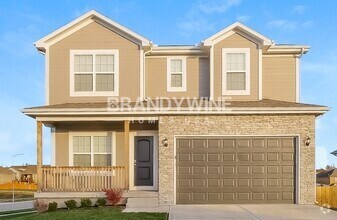 Building Photo - Apply Now! 4BED 3BATH