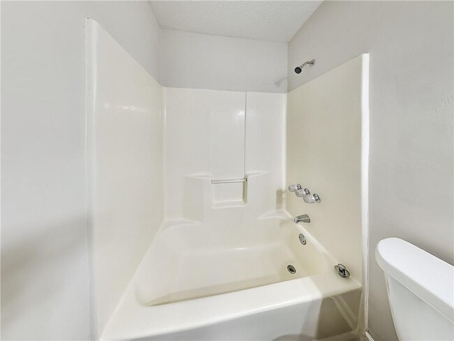 Building Photo - 244 Hale Haven Dr