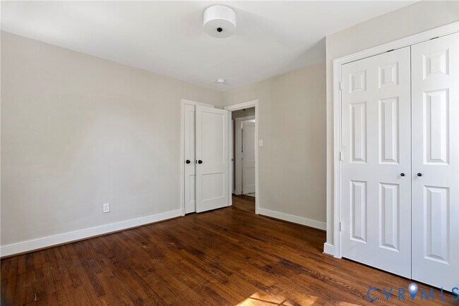 Building Photo - 6516 Kensington Ave