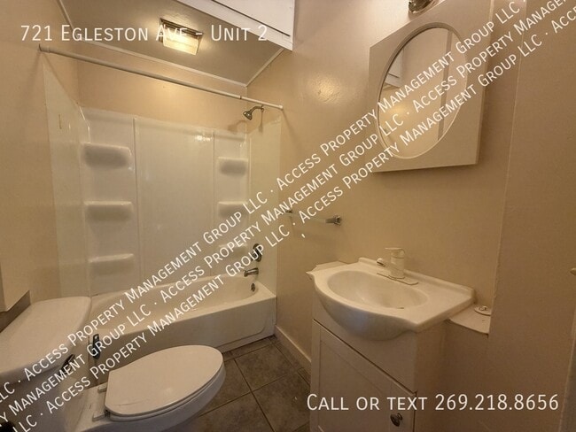 Building Photo - 721 Egleston Ave