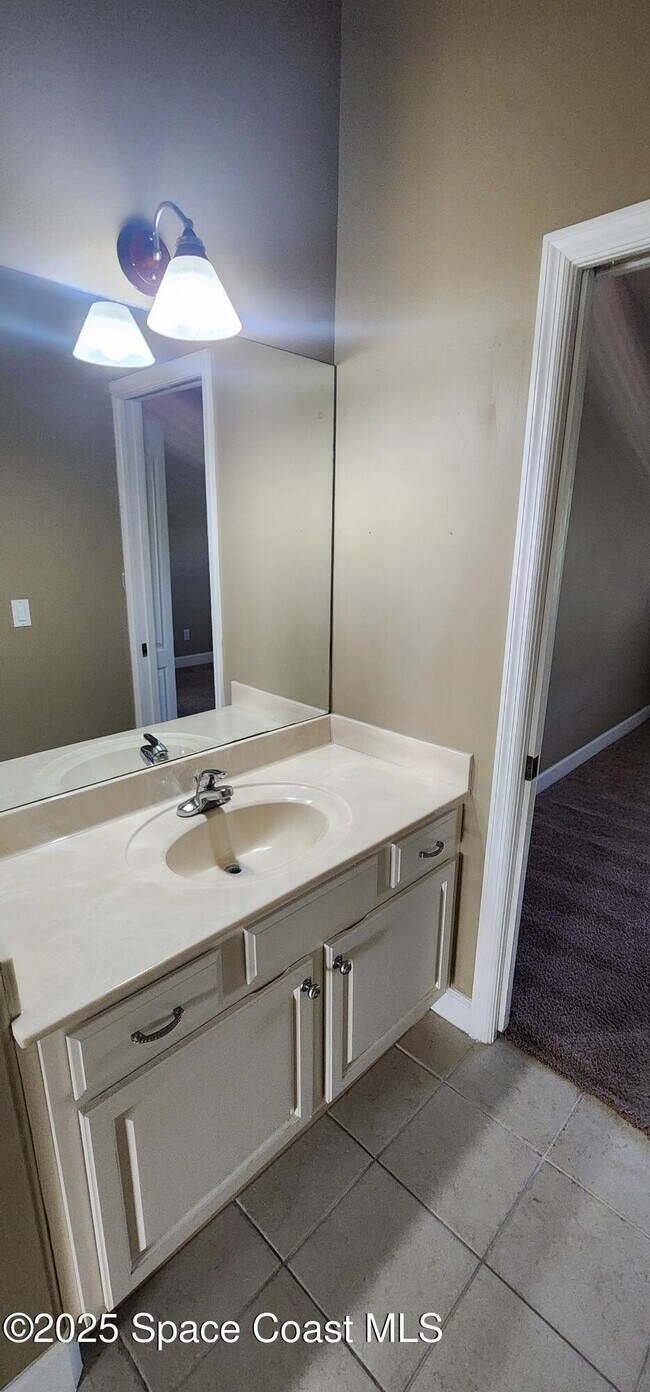 Building Photo - 2577 Sykes Creek Dr