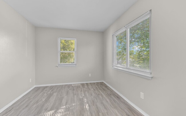 Building Photo - 809 Hampstead Ct