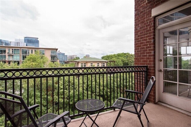 Building Photo - 850 Piedmont Ave NE