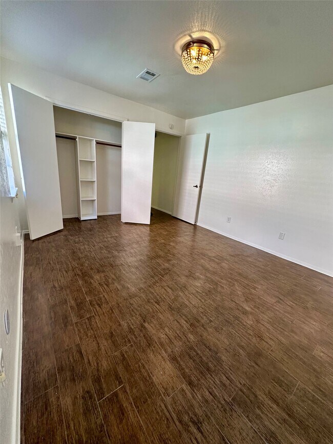 Building Photo - 17511 Possums Run Dr