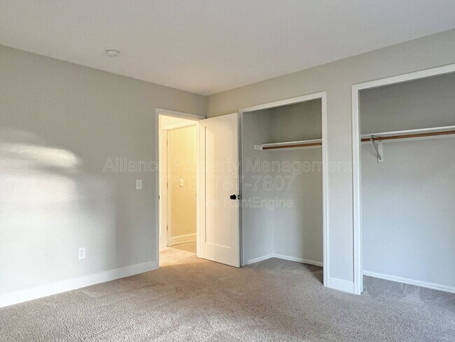 Building Photo - 7365 Cotton Dr