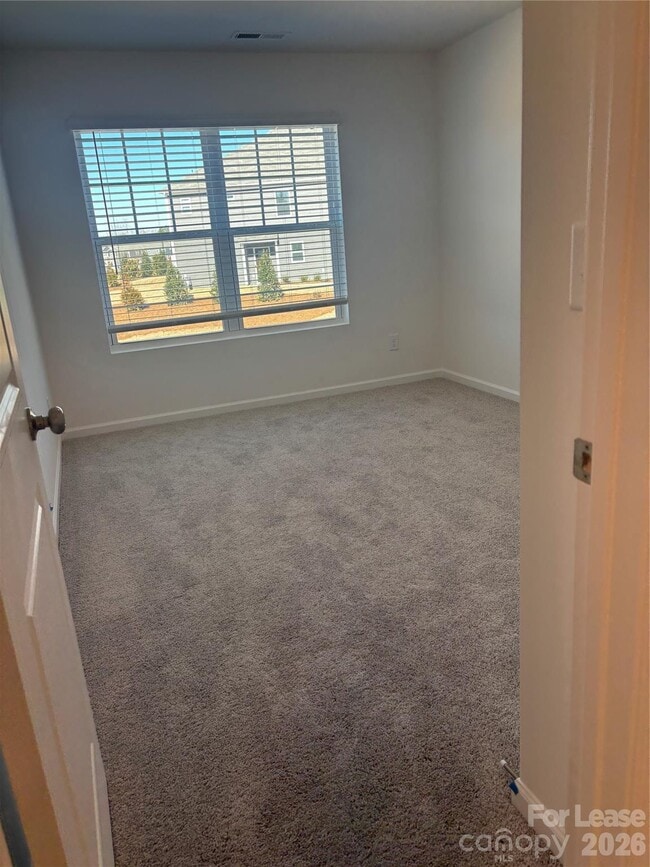 Building Photo - 2012 Highland Park Dr