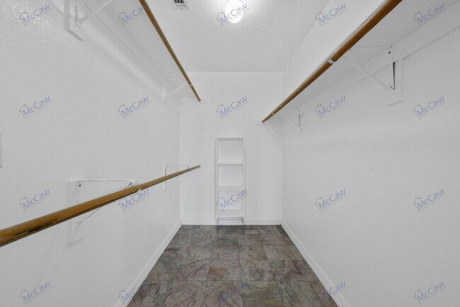 Building Photo - 1403 Marblecrest Dr