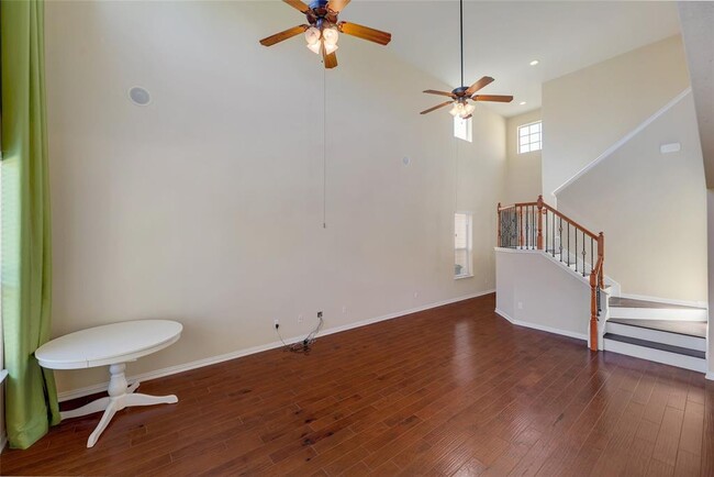Building Photo - 16105 Travesia Way