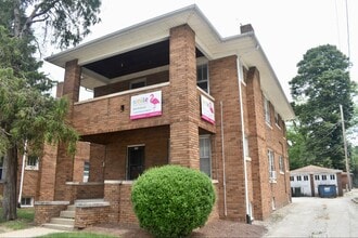 Building Photo - 604 S Lincoln Ave