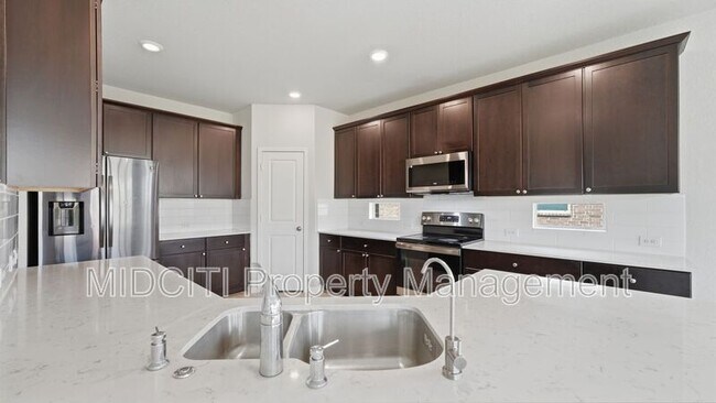 Building Photo - 1858 Lauter Ln