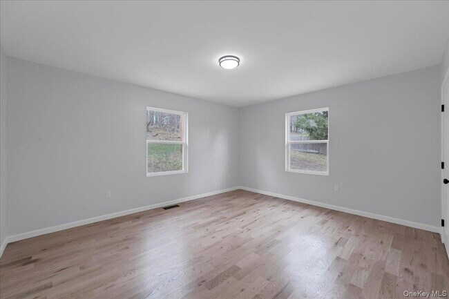 Building Photo - 1435 NY-208