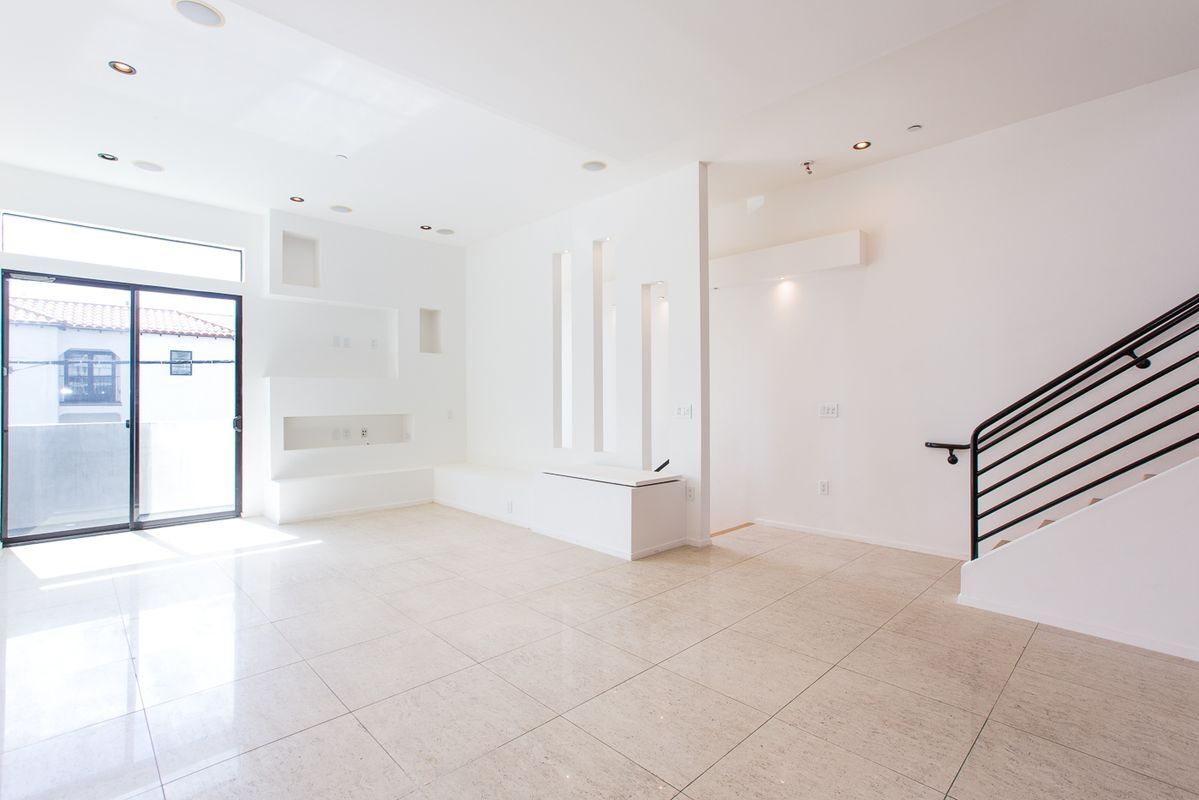 Building Photo - 8639 Whitworth Dr