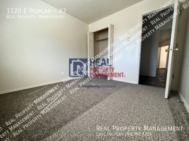 Building Photo - 1120 E Poplar-#2