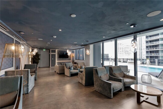 Building Photo - 1000 Brickell Plaza