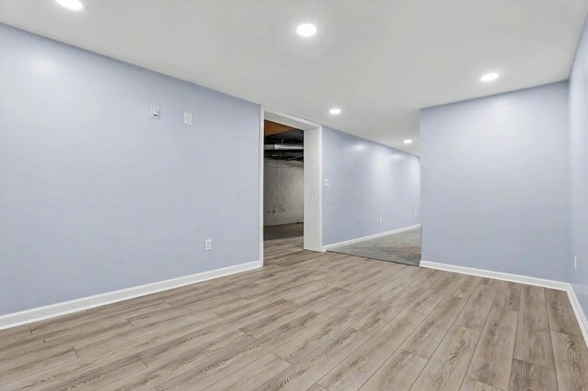 Building Photo - 2799 Brandon Rd