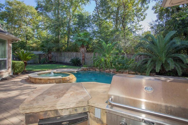 Building Photo - 62 S Longsford Cir