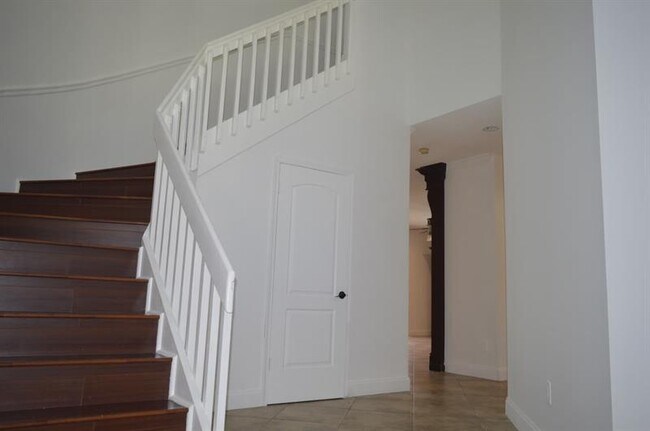 Building Photo - 3701 Starboard Ave