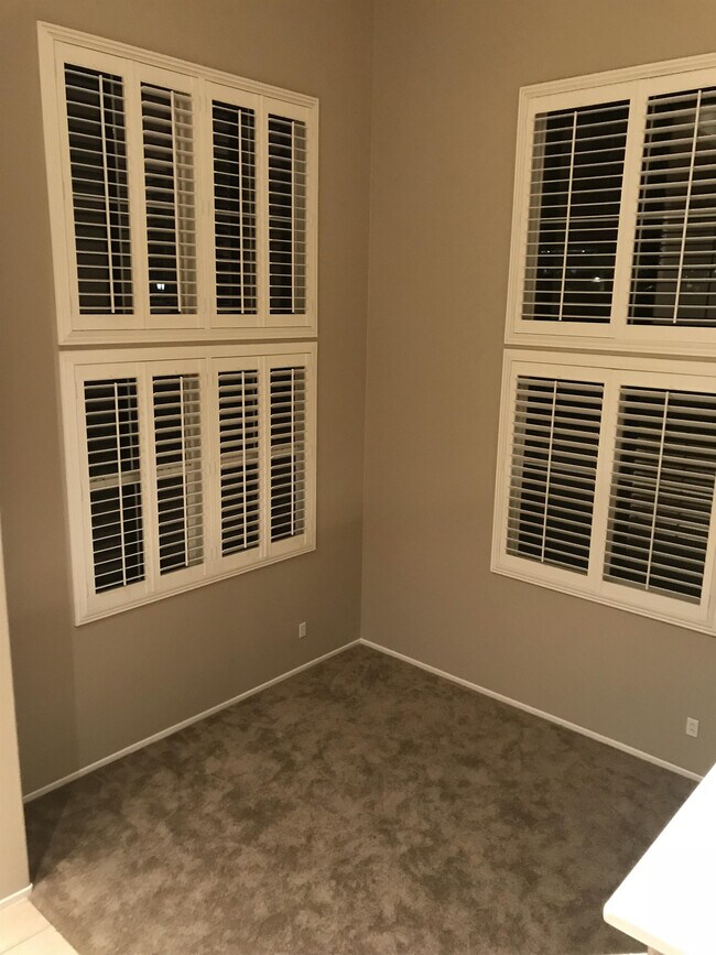 Building Photo - 33800 Willow Haven Ln