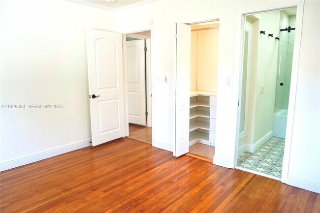 Building Photo - 2 NE 108th St