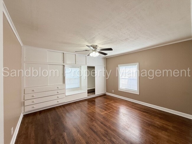 Building Photo - For Lease | Brookside | Available Now!