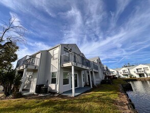 Building Photo - Woodgate Blvd, Unit 107