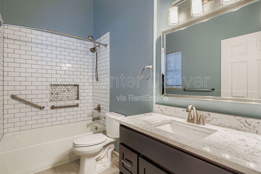 Building Photo - 6408 Zang St