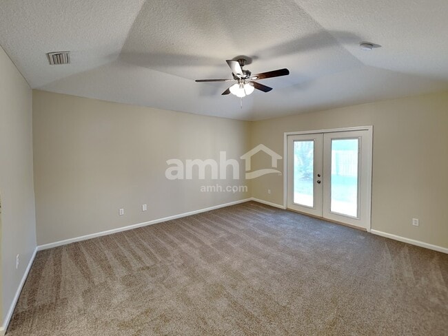 Building Photo - 1943 Wages Way S