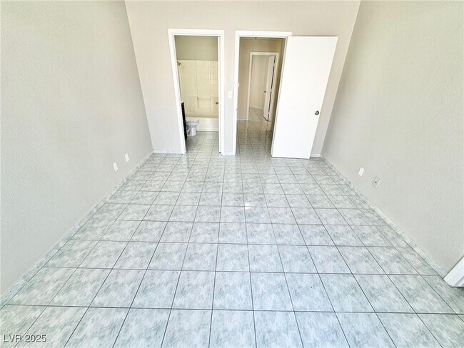 Building Photo - 1420 Padre Bay Dr