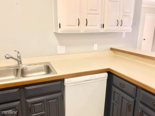 Building Photo - 2 br, 1 bath Condo - 2320 Melissa Dr