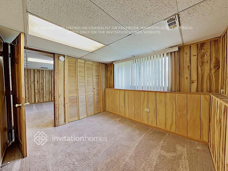 Building Photo - 324 Waverly Dr
