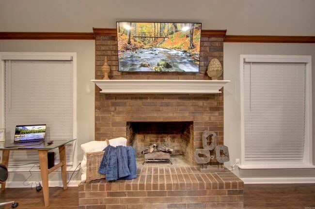 Building Photo - 3514 Skyline Blvd