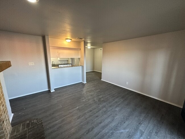 Building Photo - 6140 Vega Dr