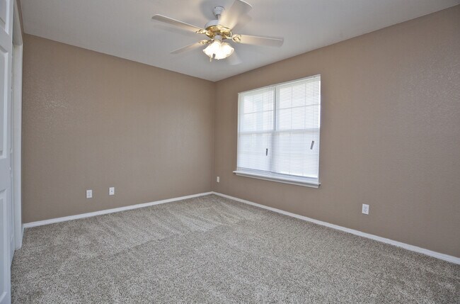 Building Photo - ***235 S. Sundown Drive***