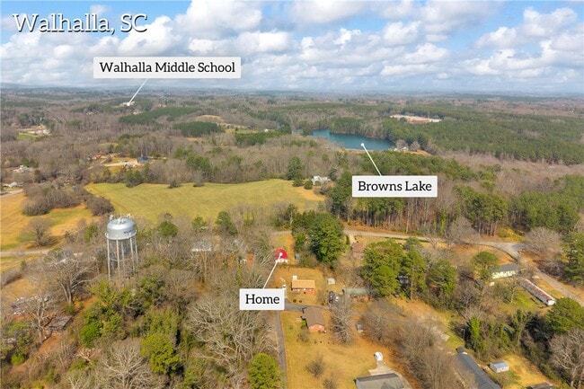 Building Photo - 307 Moore Ave