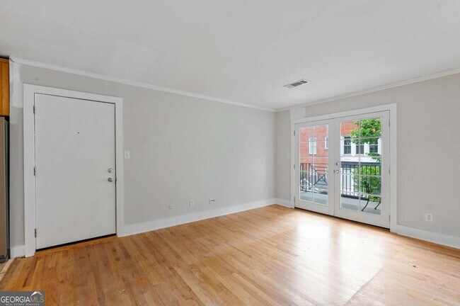 Building Photo - 866 Briarcliff Rd NE