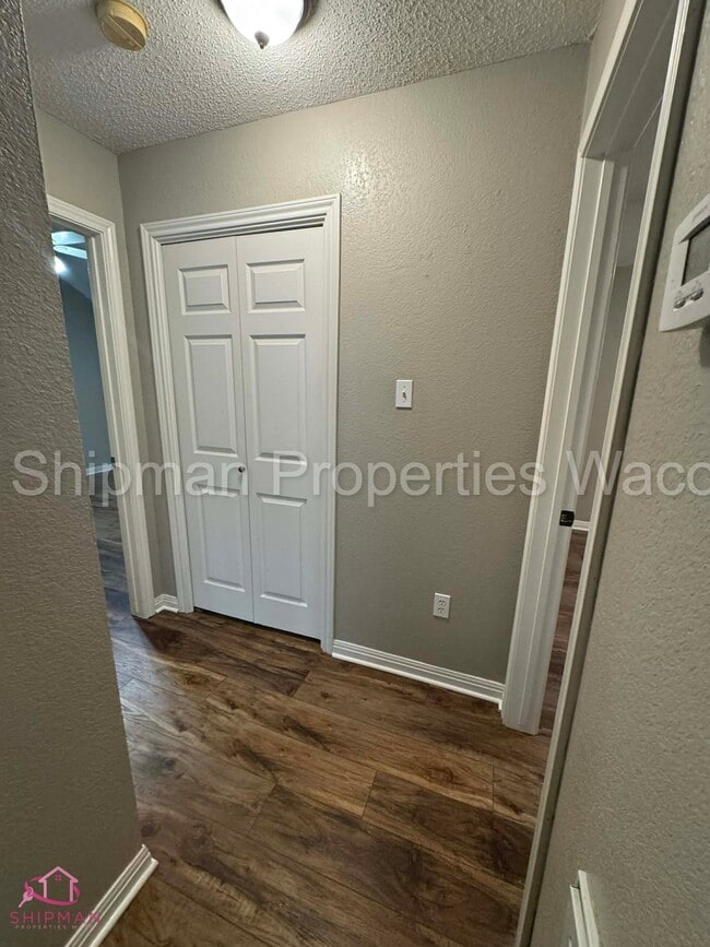 Building Photo - 848 Eagles Nest Dr