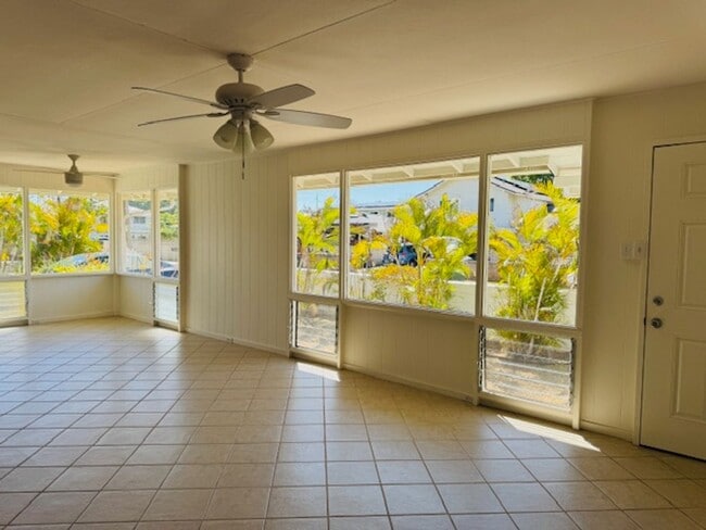 Building Photo - 4 Bedroom, 2 Bathroom house near Kailua Be...