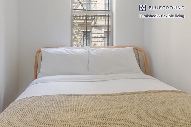 Building Photo - 103 Mosco St