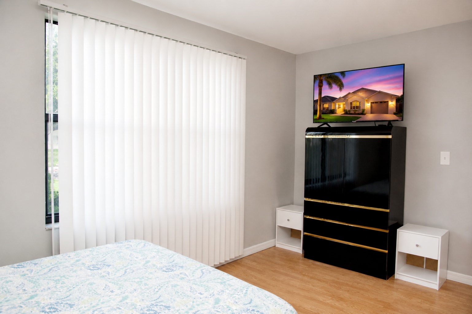 Building Photo - 722 SE Thanksgiving Ave