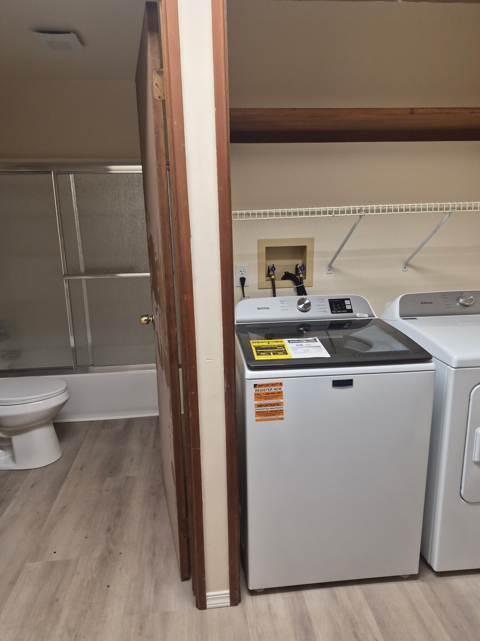 Building Photo - 988 NE Pennington Loop