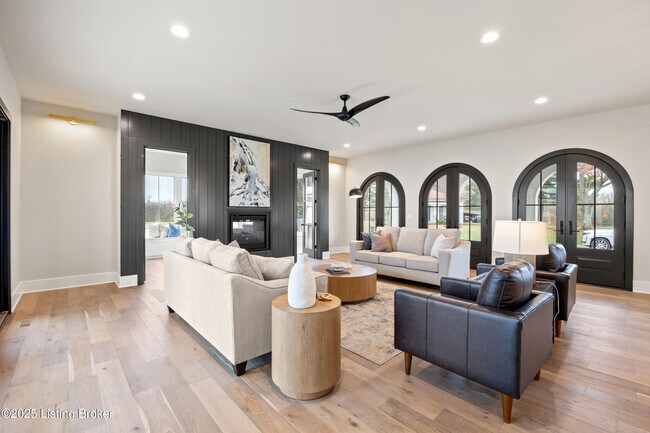 Building Photo - 11416 River Beauty Loop
