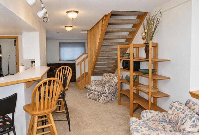 Building Photo - 2873 Springdale Ln