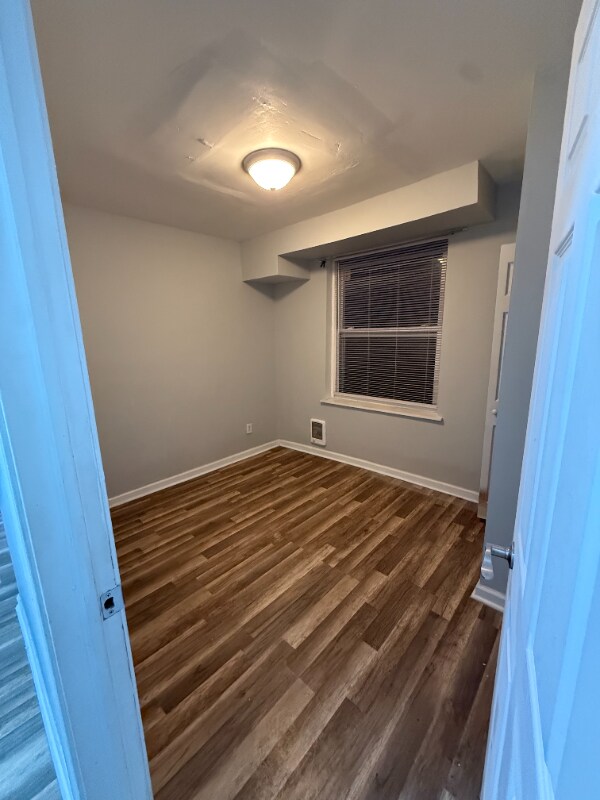 Building Photo - 1452 N 29th St